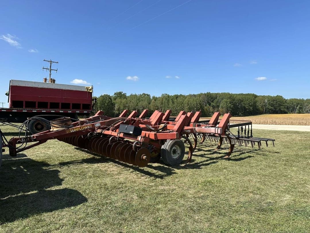 Image of Sunflower 4212 Primary image