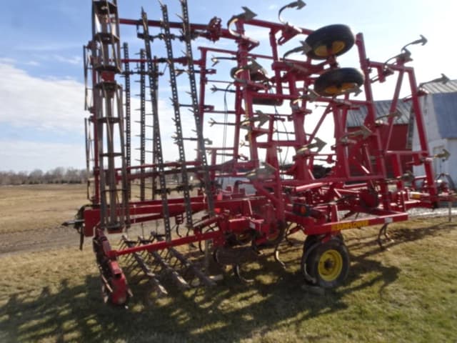 Image of Sunflower 5034 equipment image 3