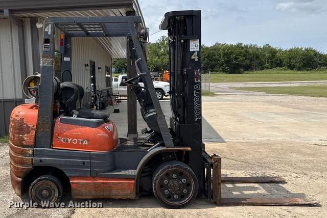 Image of Toyota 42-6FGCU25 equipment image 3