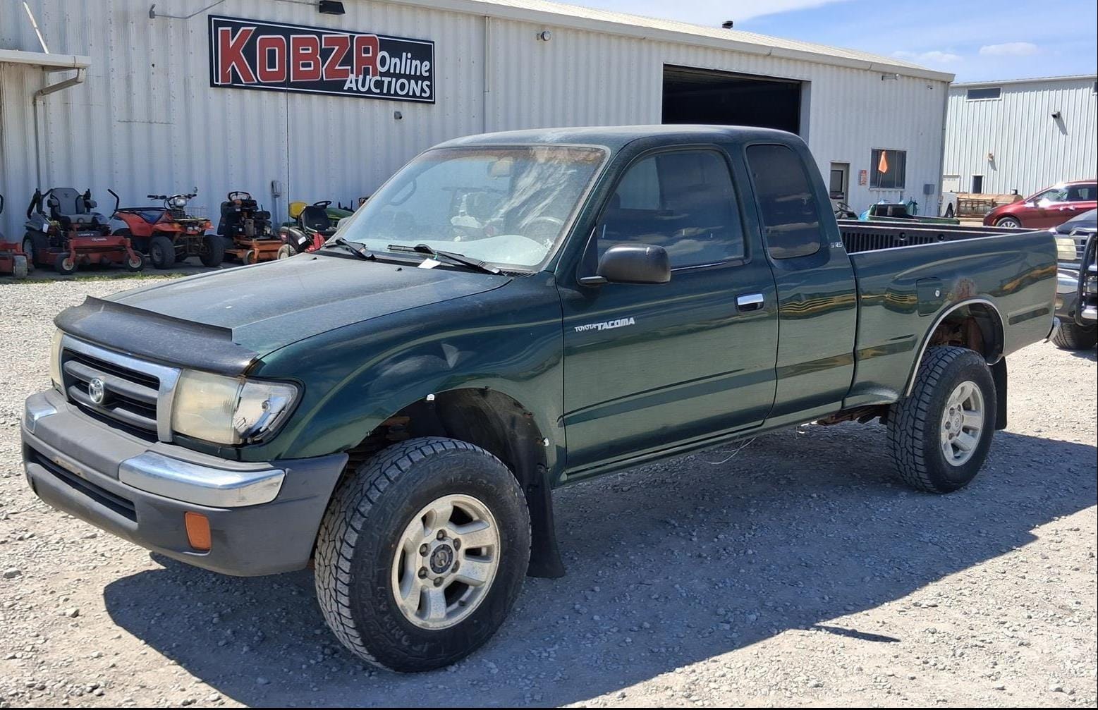 1999 Toyota Tacoma Equipment Image0
