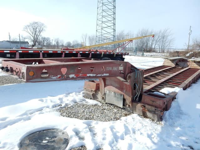 Image of Trail King TK70HDG-442 equipment image 1