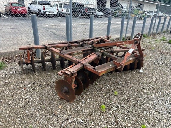 Main image Tufline Undetermined