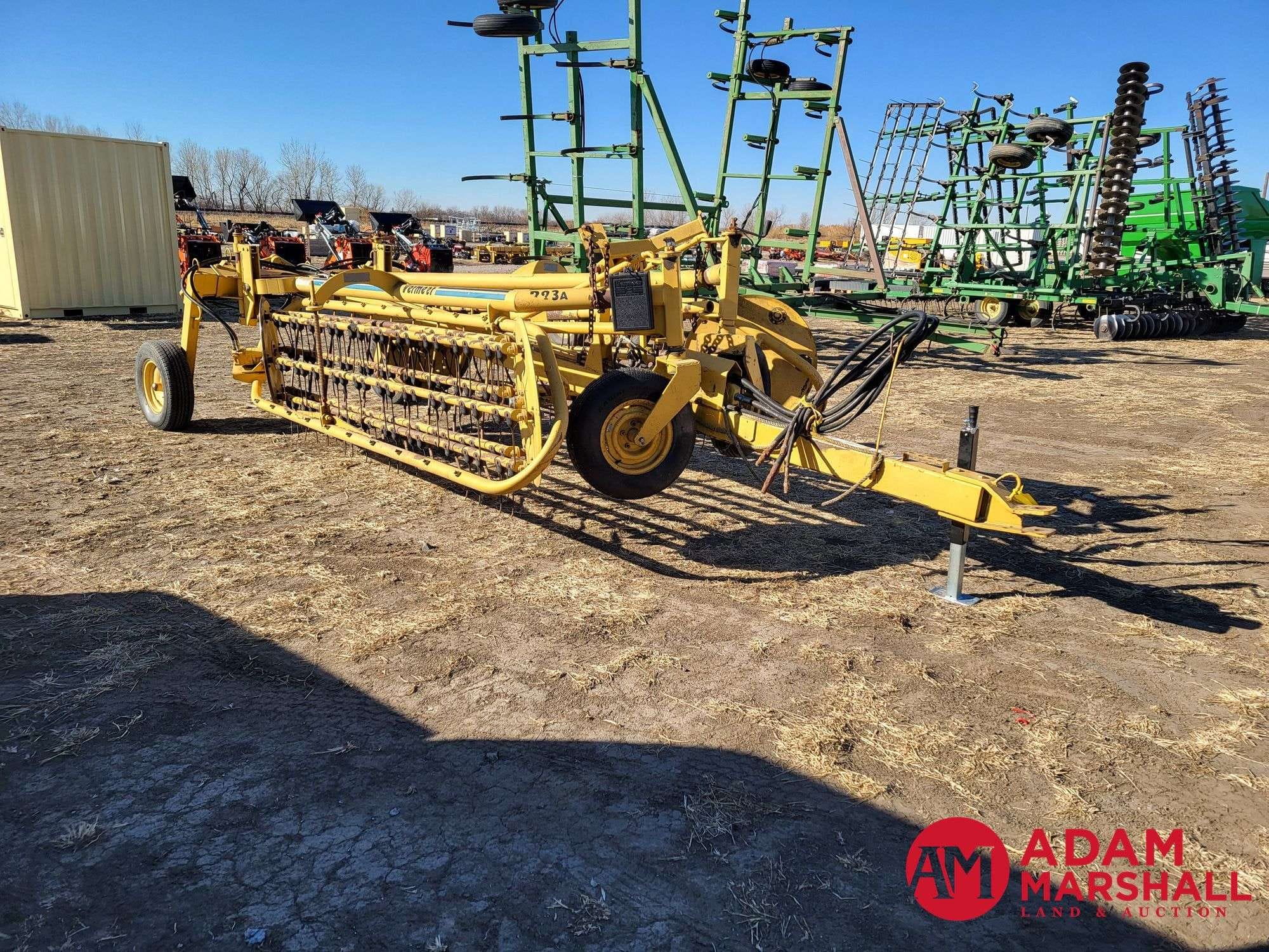 1999 Vermeer R23A Equipment Image0