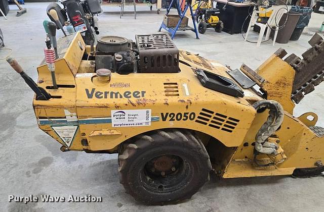 Image of Vermeer V2050 equipment image 3