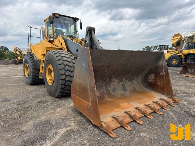 Image of Volvo L220D equipment image 2