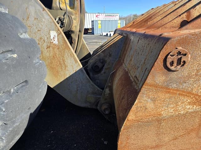 Image of Volvo L330C equipment image 4