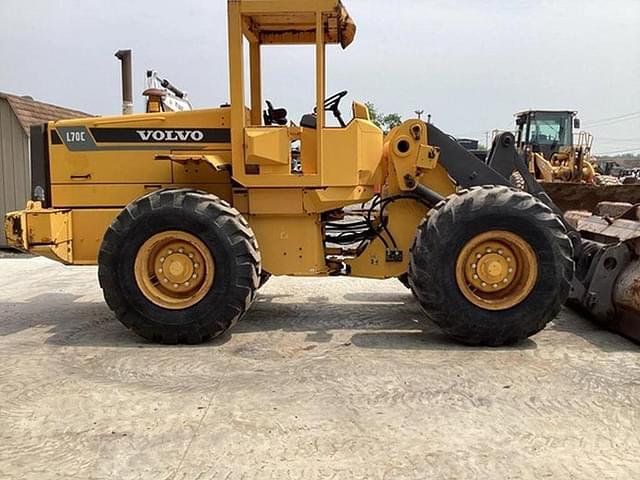 Image of Volvo L70C equipment image 4