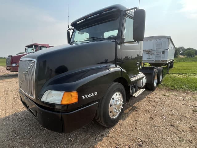 Image of Volvo S60 equipment image 4