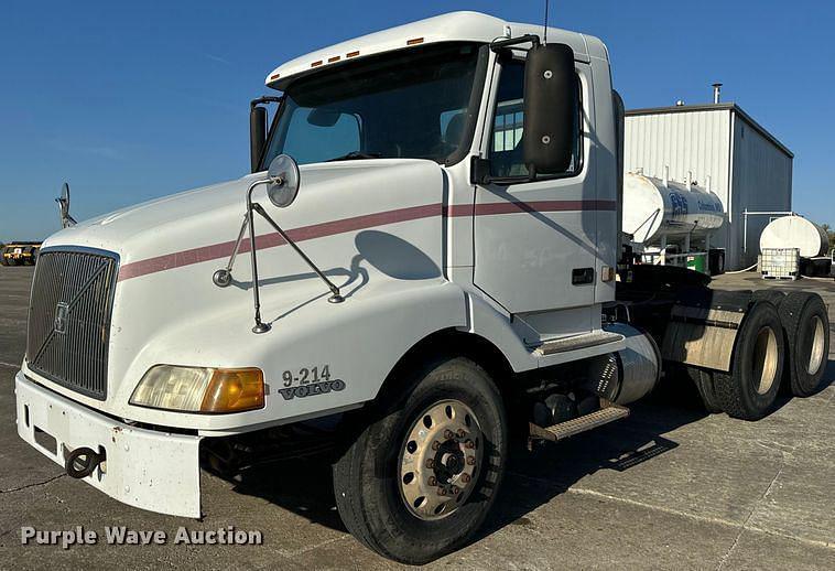 Image of Volvo VN Primary image