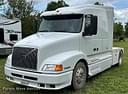 1999 Volvo VNL Image