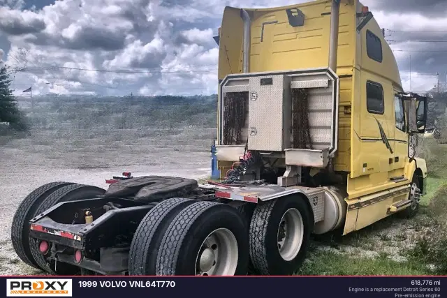Image of Volvo VNL64T770 equipment image 2