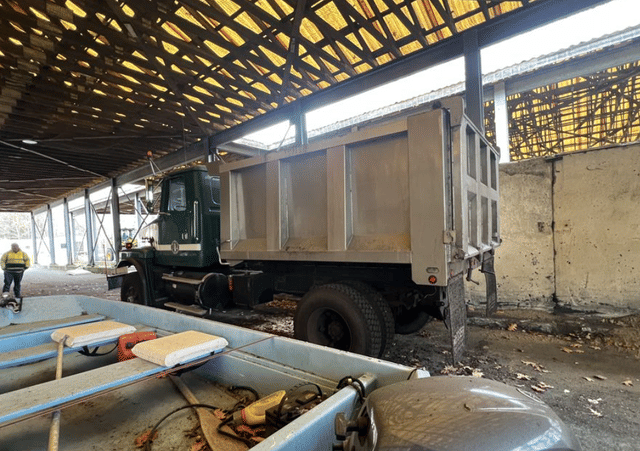 Image of Volvo WG equipment image 1