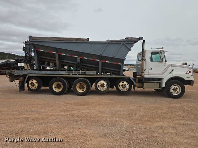 Image of Volvo WG equipment image 3