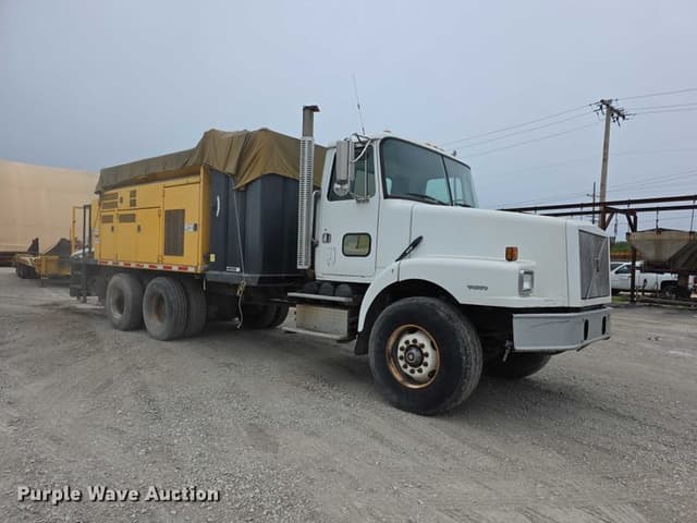 Image of Volvo WG64 equipment image 2