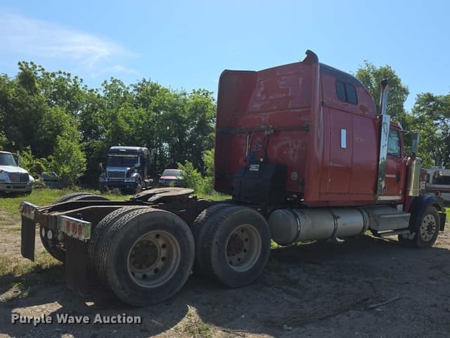 Image of Western Star 4900 equipment image 4