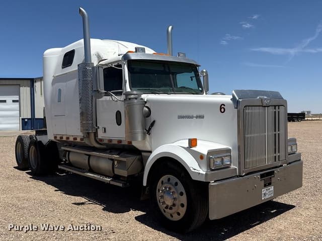 Image of Western Star 4964EX equipment image 2