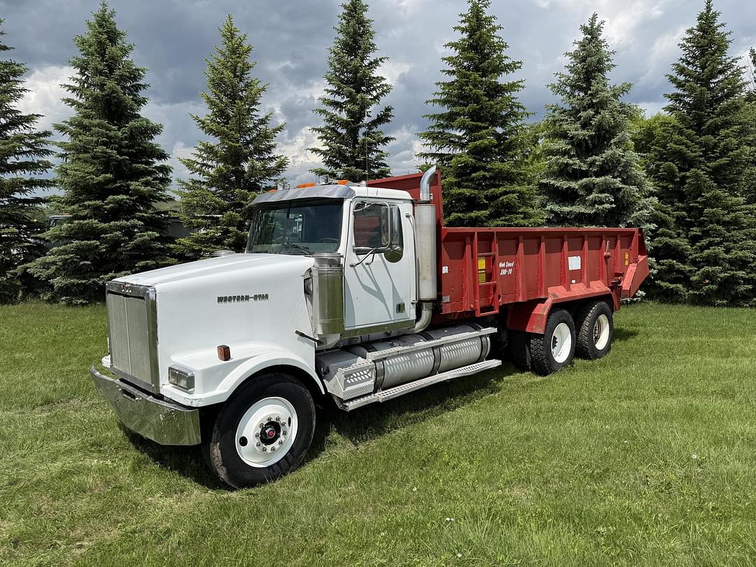 Image of Western Star 4964FX Primary image
