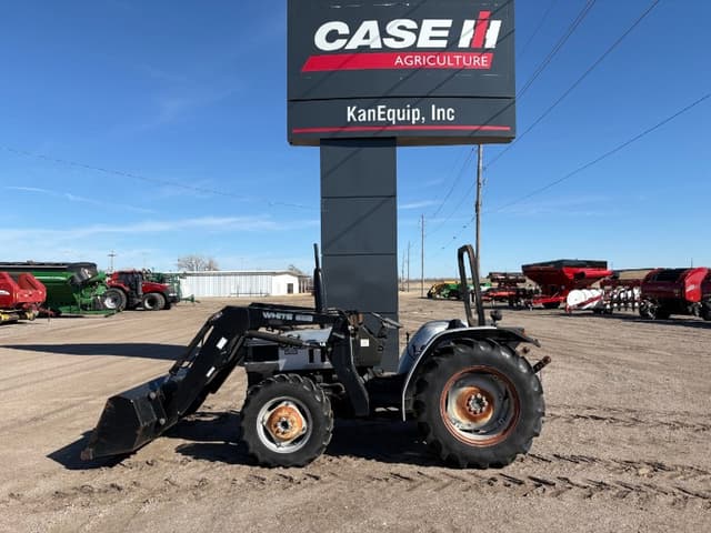 Image of AGCO White 6045 equipment image 2