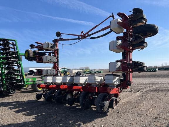 Image of White 6122 equipment image 4