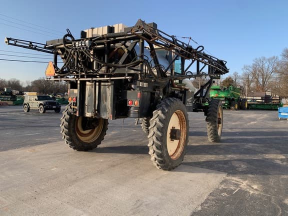 Image of Willmar 8100 equipment image 4