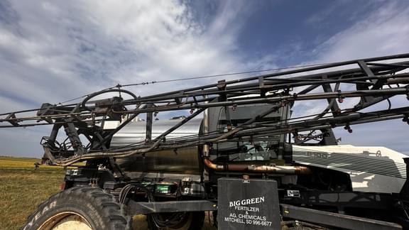 Image of Willmar 8100 equipment image 4