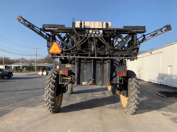 Image of Willmar 8100 equipment image 3