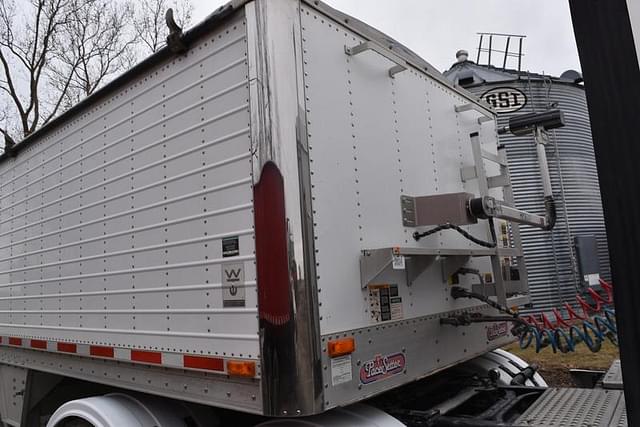 Image of Wilson Grain Trailer equipment image 2