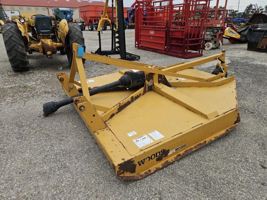 1999 Woods MD184 Equipment Image0