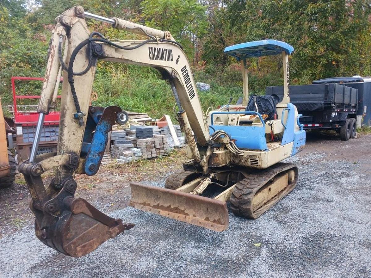 1999 Yanmar VIO70 Equipment Image0