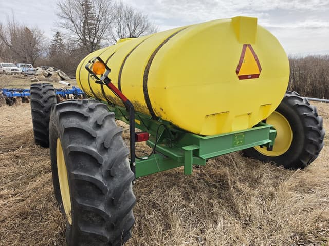 Image of Yetter 1600 equipment image 3