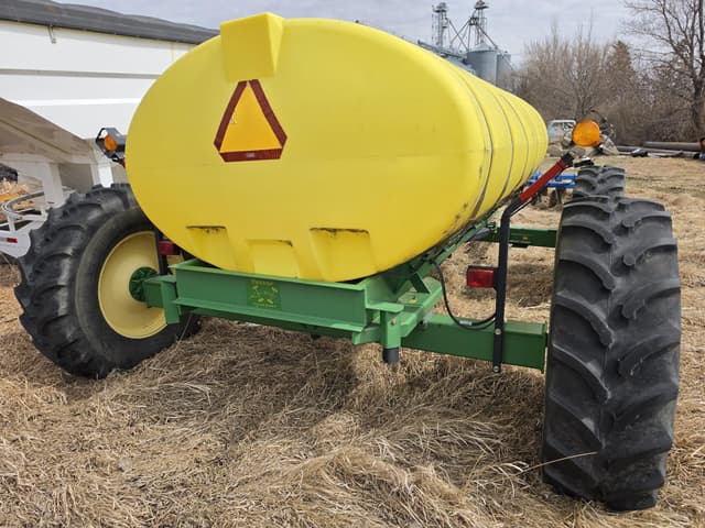 Image of Yetter 1600 equipment image 2