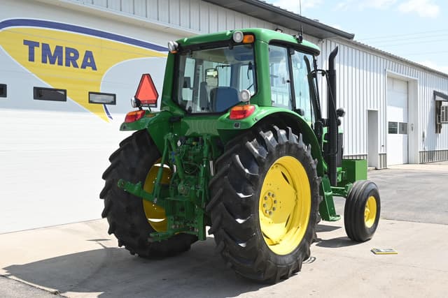 Image of John Deere 6430 equipment image 2