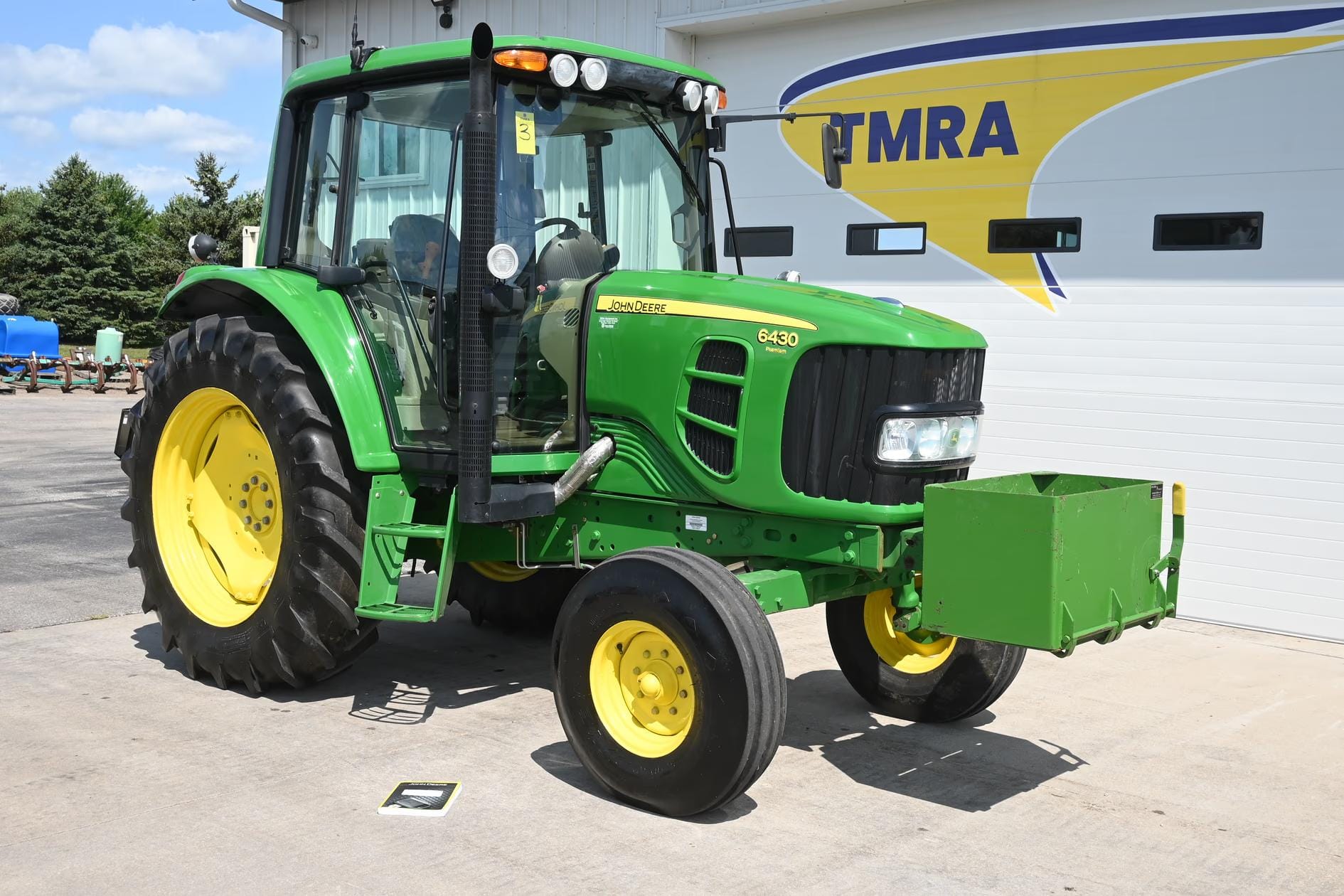 2011 John Deere 6430 Equipment Image0