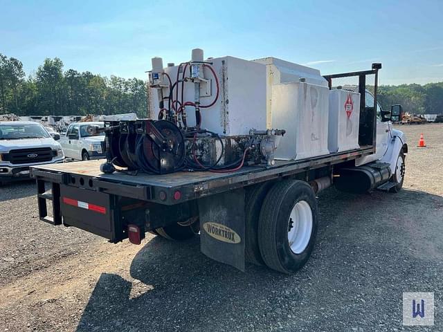 Image of Ford F-650 equipment image 3