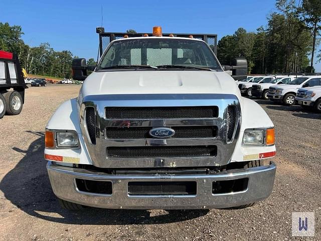 Image of Ford F-650 equipment image 1