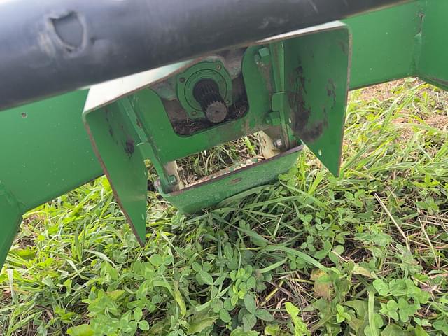 Image of John Deere 946 equipment image 4