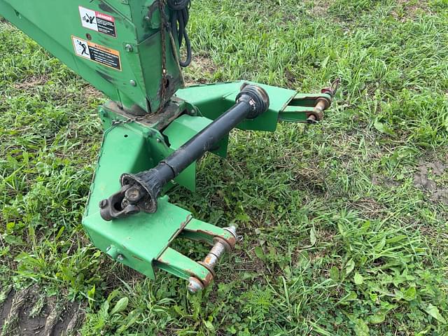Image of John Deere 946 equipment image 2