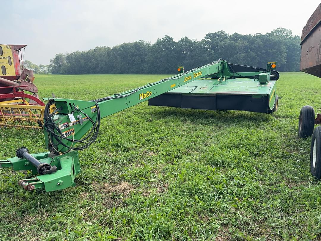 Image of John Deere 946 Primary image