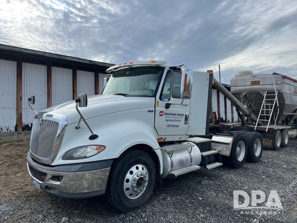 2013 International Prostar Plus Equipment Image0