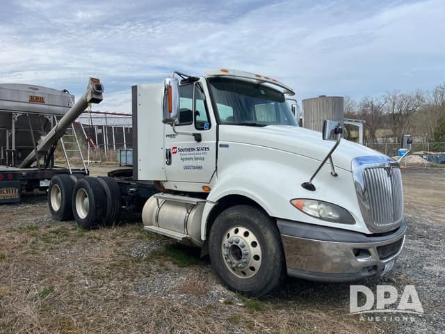 Image of International Prostar Plus equipment image 4