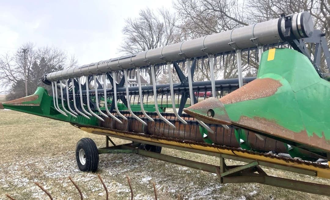 Image of John Deere 920 Primary image