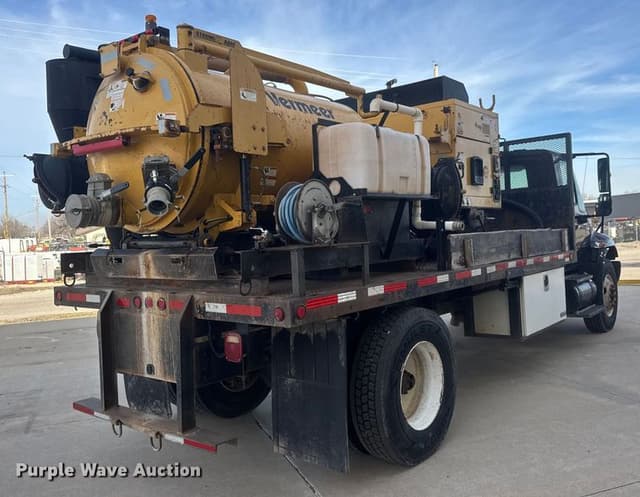 Image of International Durastar 4300 equipment image 4