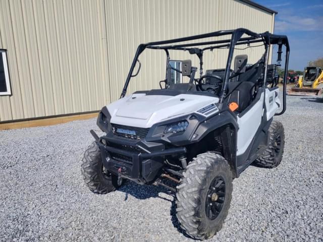 Image of Honda Pioneer 1000-5 equipment image 1
