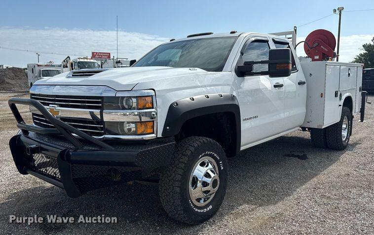 Image of Chevrolet 3500HD Primary image