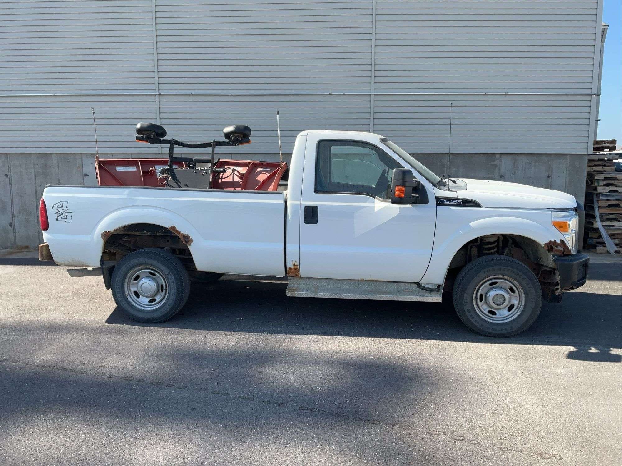2012 Ford F-350 Equipment Image0