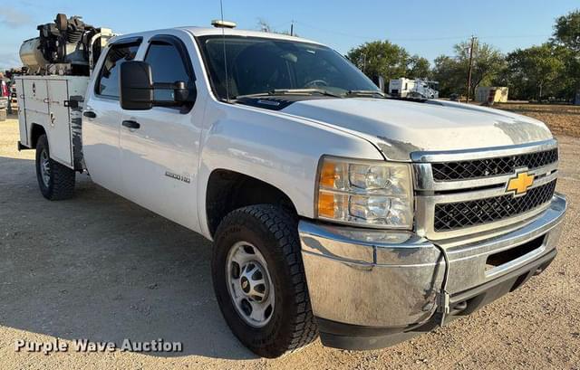 Image of Chevrolet 2500HD equipment image 2