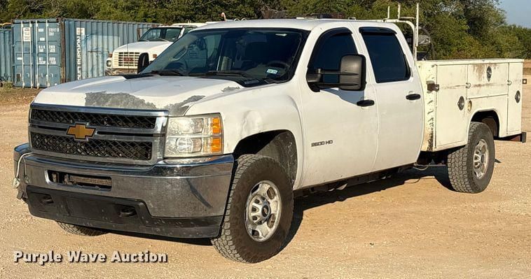 2013 Chevrolet 2500HD Equipment Image0