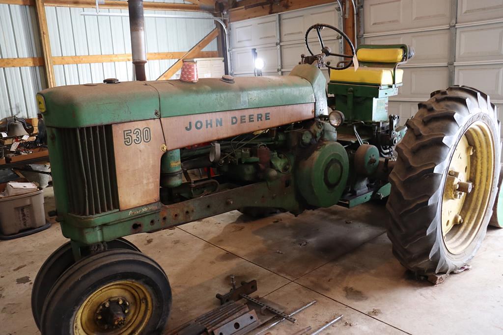 Image of John Deere 530 Primary image