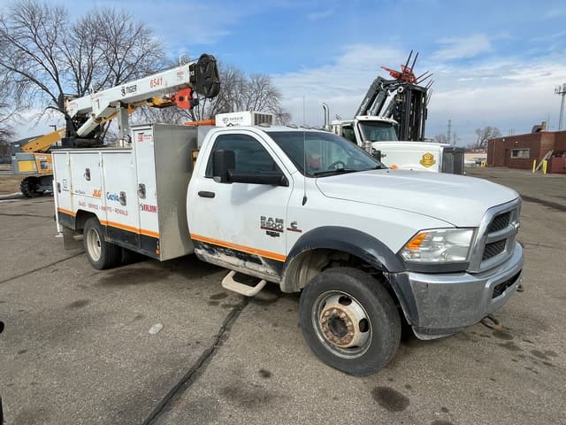 Image of Dodge Ram 5500 equipment image 2