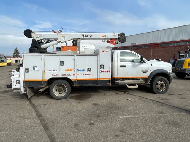 Image of Dodge Ram 5500 equipment image 3